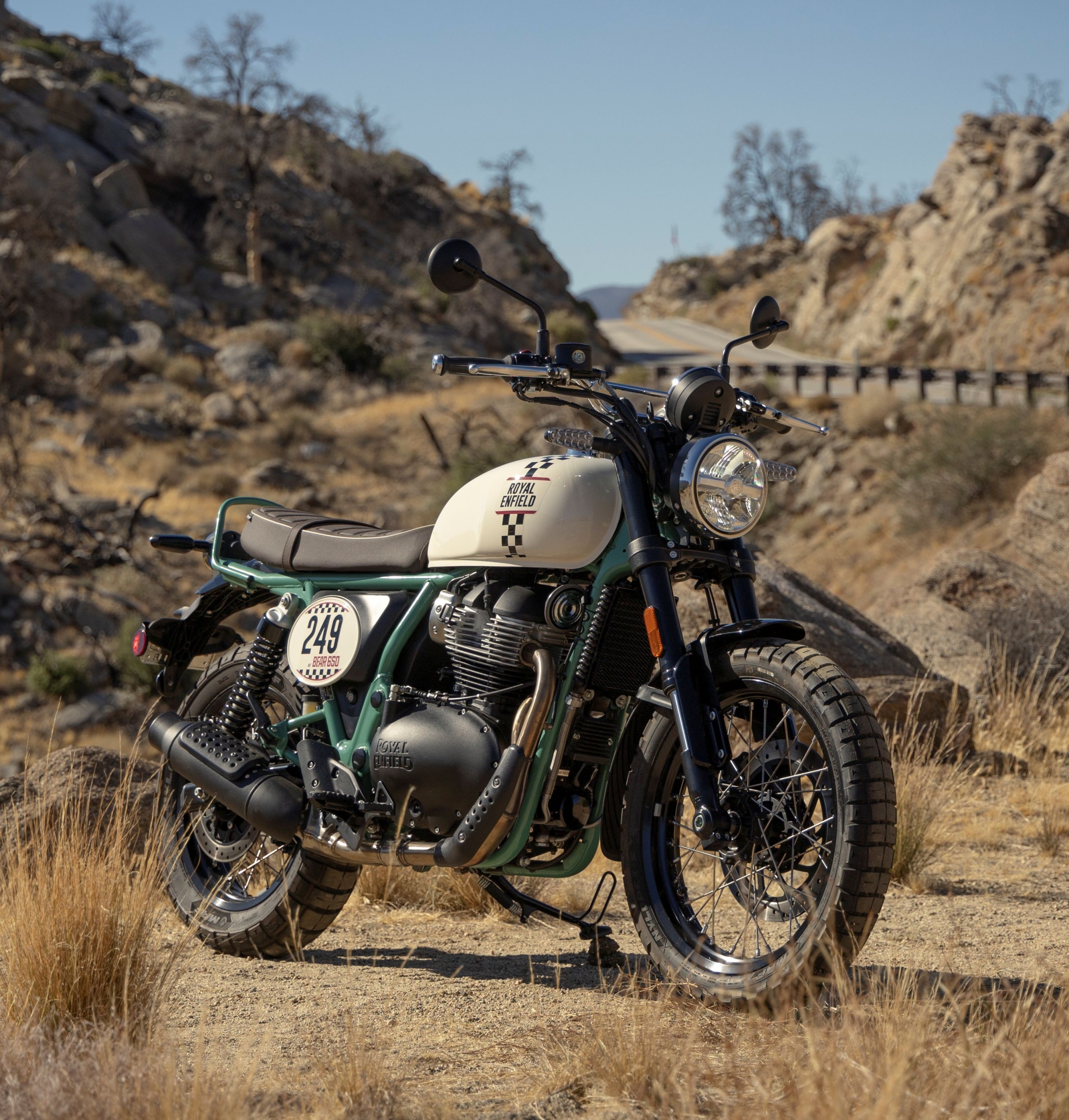 RoyalEnfield_Bear650_sta_005_2611240741351